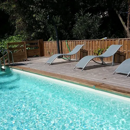 Holiday home Le Clos Du Loup
